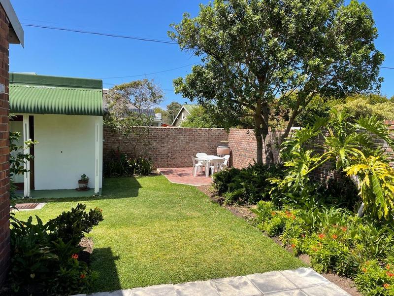To Let 3 Bedroom Property for Rent in Onrus Western Cape